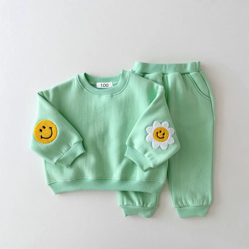 Flower & Smile Sweatshirt and Sweatpants Set - Peachy Bloomers