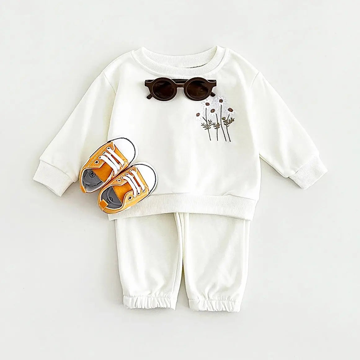 Girls Daisy Sweatshirt and Sweatpants Set