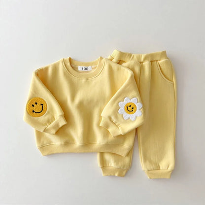 Flower & Smile Sweatshirt and Sweatpants Set - Peachy Bloomers